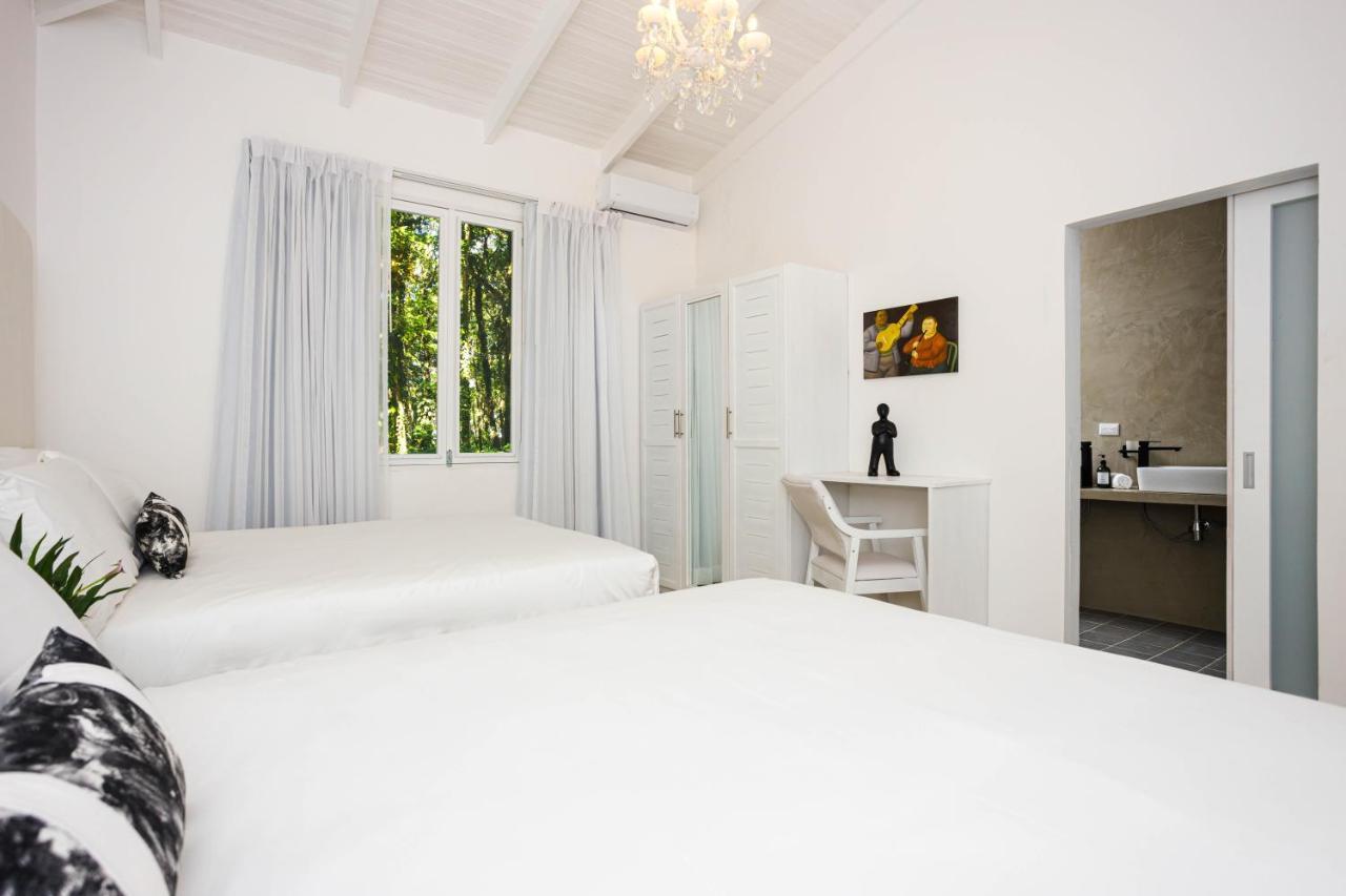 Gigi Brown Villa Frida Beachfront Puerto Viejo de Talamanca Εξωτερικό φωτογραφία
